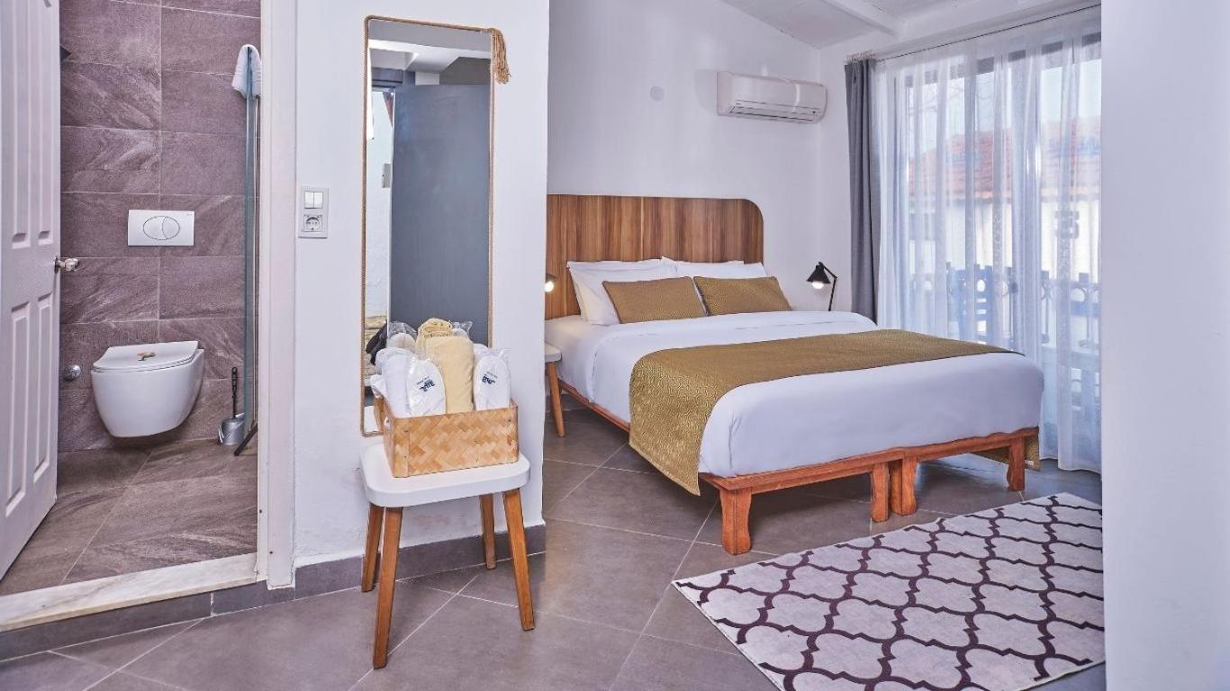 Maya Bistro Hotel & Beach Siğacık Екстериор снимка
