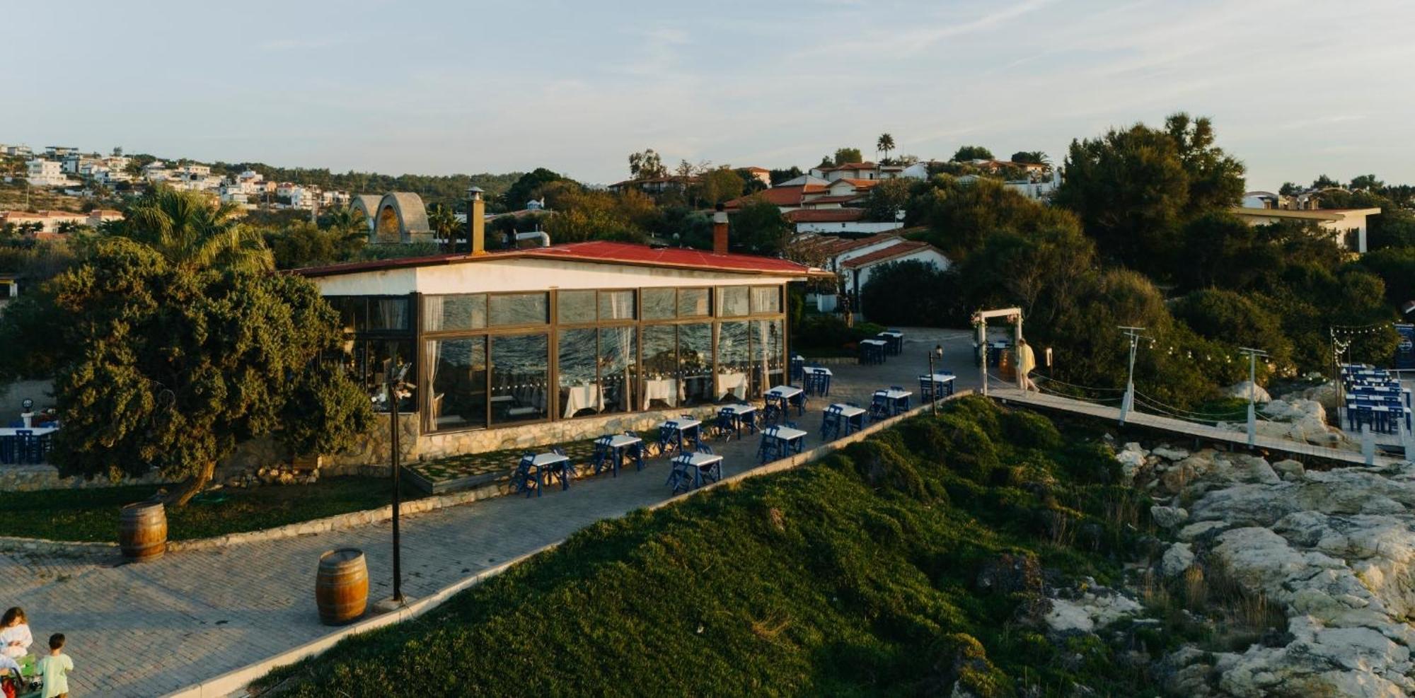 Maya Bistro Hotel & Beach Siğacık Екстериор снимка