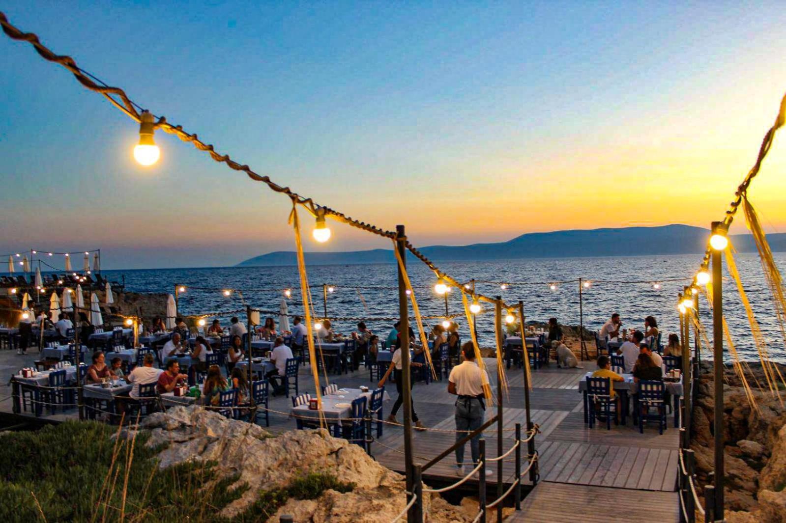 Maya Bistro Hotel & Beach Siğacık Екстериор снимка