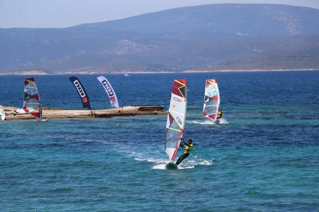 Maya Bistro Hotel & Beach Siğacık Екстериор снимка