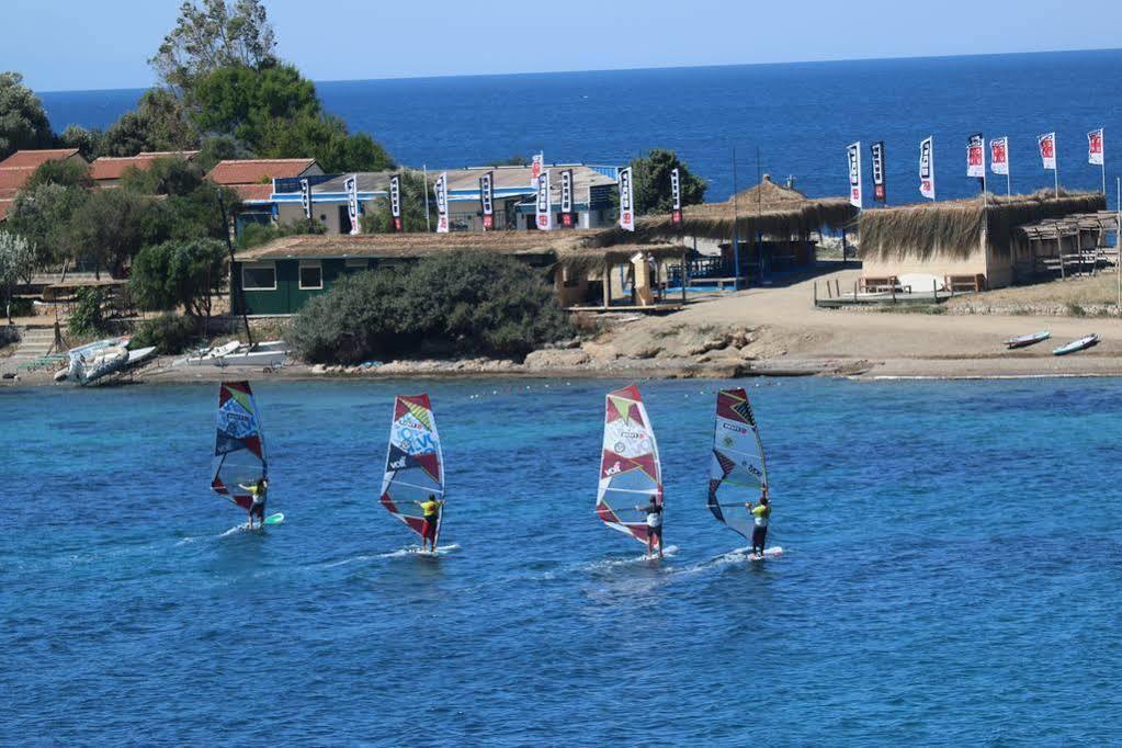 Maya Bistro Hotel & Beach Siğacık Екстериор снимка